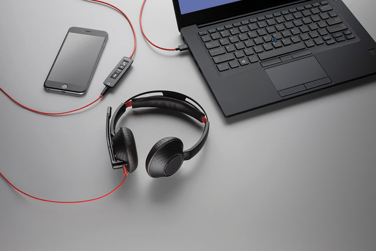 #PolyBlackwire5220 #USB-A #NoiseCancelling #ControlVolumen #Microfono #Pedestal_MX #WorkswithGoogleMeet